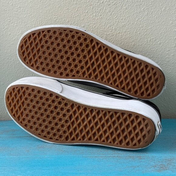 VANS Old Skool Stackform Black White Floral Embroidery Women's Size 8.5 - Picture 10 of 10